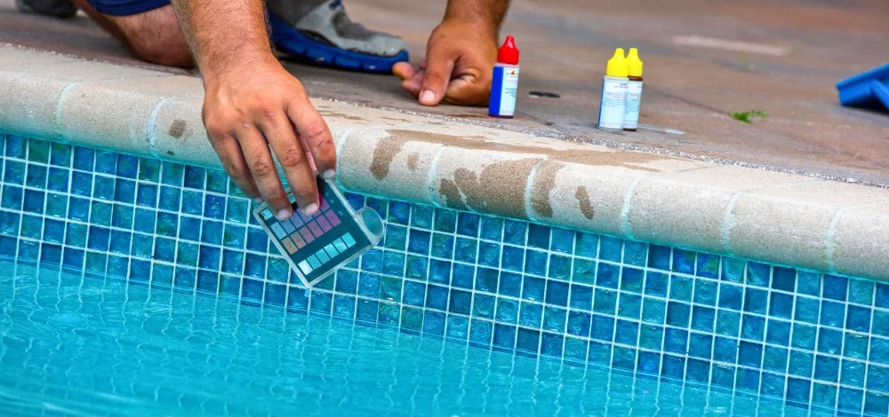 آشنایی با آلودگی های میکروبی استخر شنا